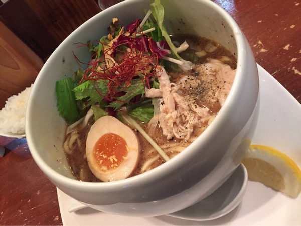 「醤油そば」@鶏白湯麺 蔭山 高田馬場店の写真