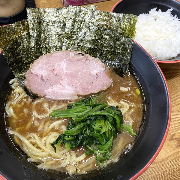 「ラーメン＋サービス∞ライス」@麺家 紫極の写真
