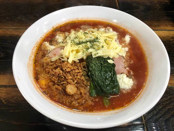 「チーズトマトラーメン M 820円」@麺や 空と大地の写真