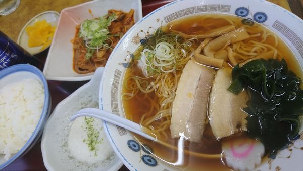「赤パンチ定食ラーメンセット」@山田うどん食堂 高坂店の写真