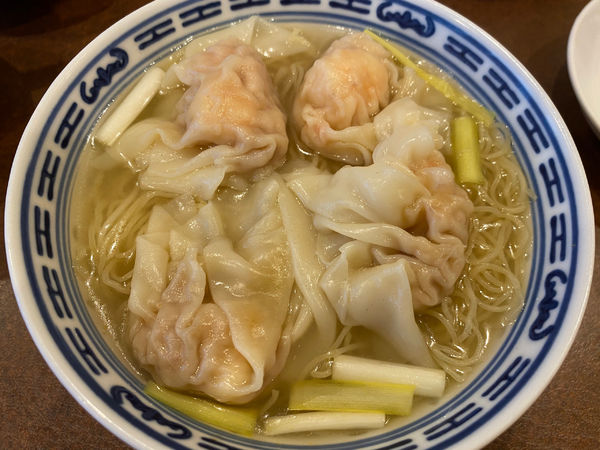 「香港海老雲呑麺」@南粤美食の写真