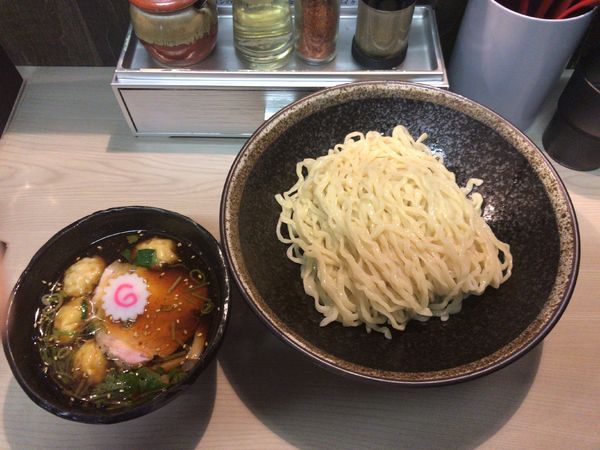 「つけそば(850円)+わんたん(280円)」@横浜中華そば 維新商店の写真
