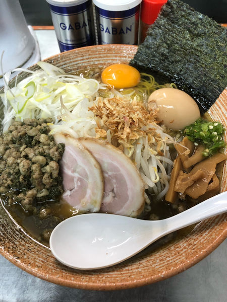 「鮑肝出汁ラーメン塩」@覆麺 智の写真