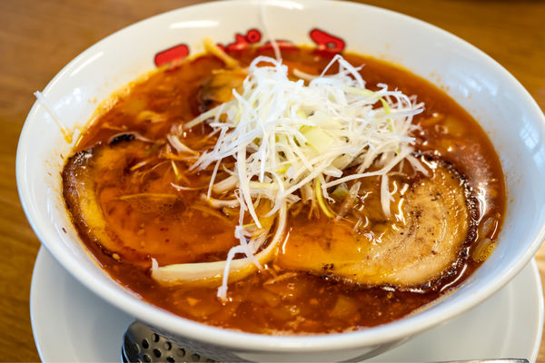 「勝浦タンタンメン醤油味 チャーシュートッピング」@てっぱつ屋 佐野店の写真