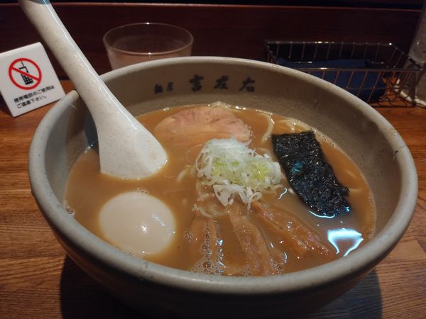 「味たまラーメン」@麺屋吉左右の写真