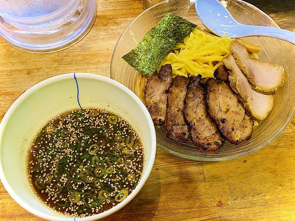「チャーシューつけ麺(醤油) ¥1300。麺大盛 ¥150。」@流星軒の写真