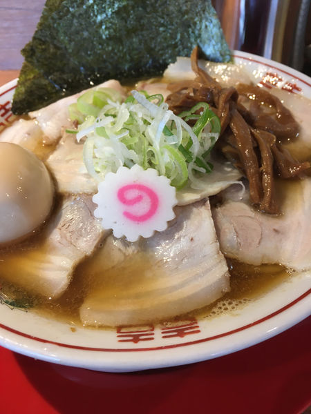 「特製中華大盛」@肉煮干し中華そば さいころの写真