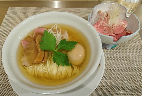 「塩そば(並)＋肉増し＋味玉」@成城青果の写真