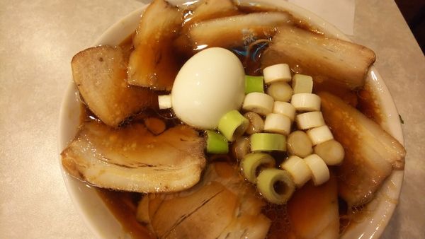 「チャーシュー中華そば」@濃厚中華そば 佐とうの写真