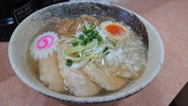 「淡麗煮干しチャーシュー」@麺家 幸乃鶏の写真