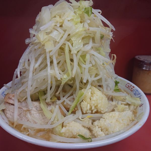 「大ラーメン豚入り1000円(ヤサイニンニク)」@ラーメン二郎 ひばりヶ丘駅前店の写真