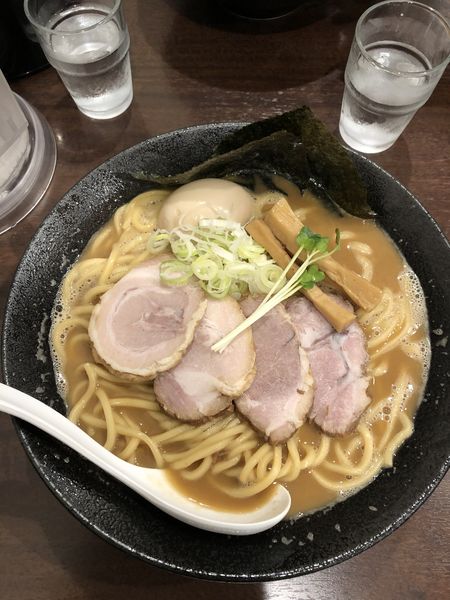 「🉐ラーメン（特大）」@まる文の写真