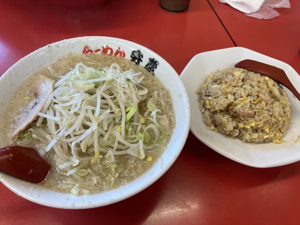「ラーメン＋半チャーハン（1000円）」@らーめん弁慶 浅草本店の写真