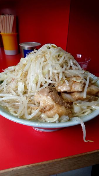 「大豚750円ニンニク少し他全増し」@ラーメン二郎 三田本店の写真