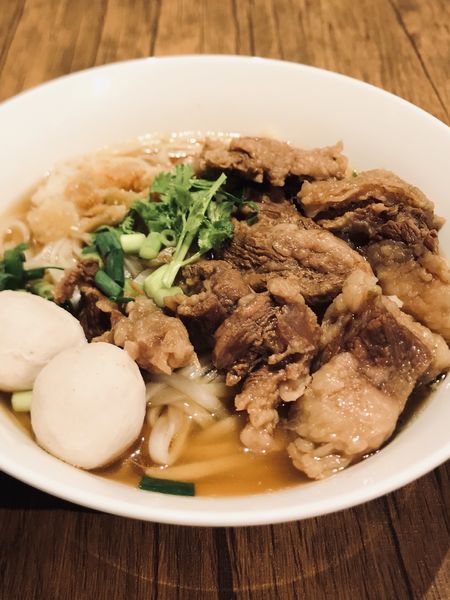 「牛スジラーメン」@タイ麺屋 サバーイカーイの写真