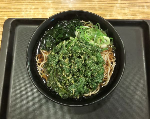 「春菊天そば」@名代 富士そば 新小岩南口店の写真