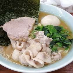 味玉ラーメン(中)+のり+豚バラ