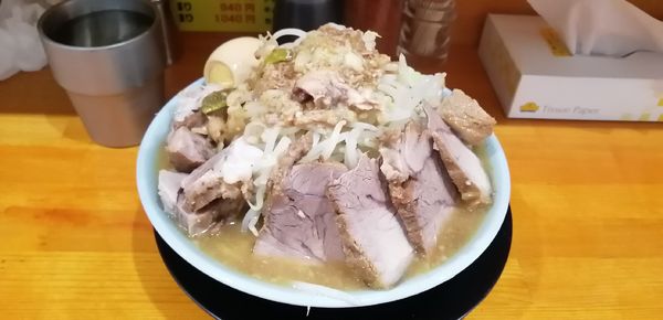「チャーシューW 煮卵」@ラーメン 盛太郎 神保町店の写真