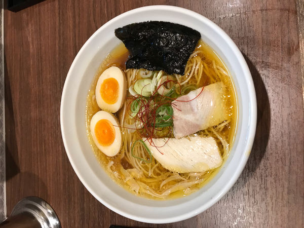 「比内地鶏ラーメン」@麺屋 十郎兵衛 秋田駅トピコ店の写真