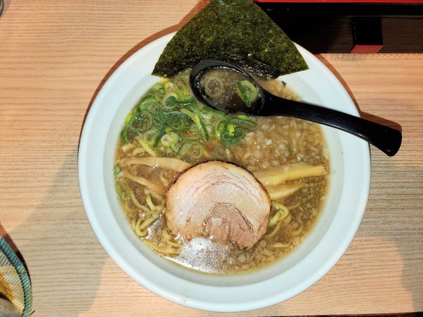 「背脂煮干しラーメン」@小杉らぁめん 夢番地の写真