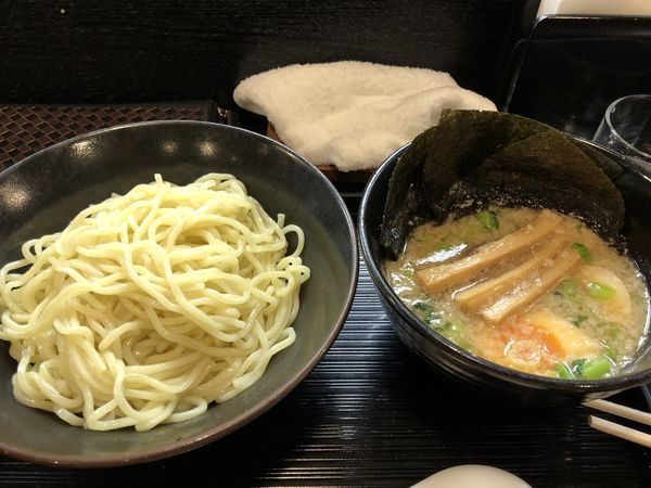 「特製つけ麺」@らーめん寺子屋 麺座鷲ノ巣の写真