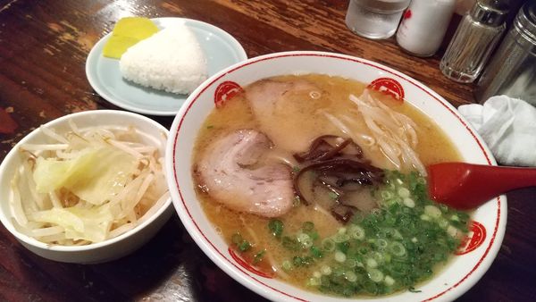 「ラーメン700円」@ラーメン 唐そば 渋谷2丁目店の写真
