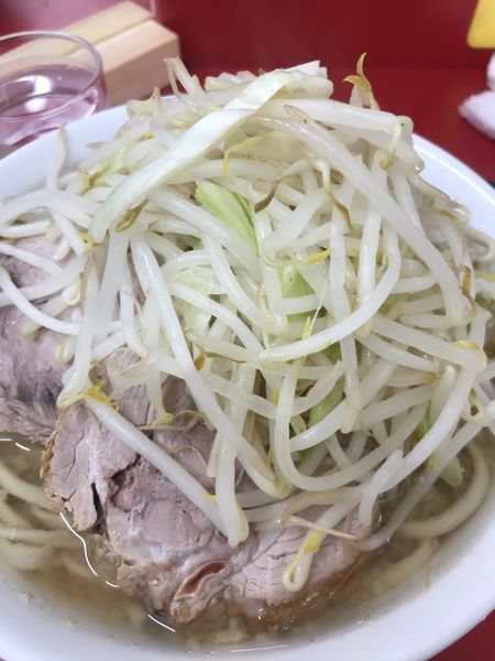 「小（少なめ）固め」@ラーメン二郎 神田神保町店の写真