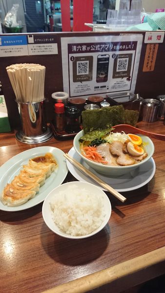 「特製、清六家、豚骨、醤油ラーメン」@横浜家系 清六家 筑波大学店の写真