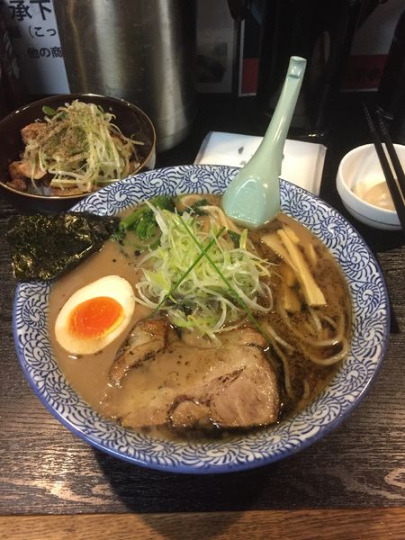 「にんにく油ラーメン」@麺屋 青山 本店の写真
