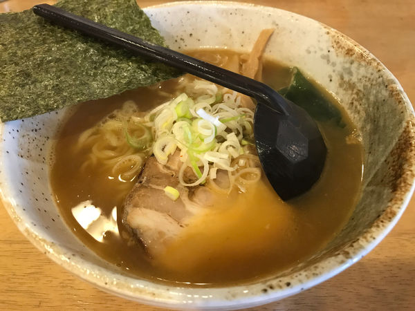 「海老塩らーめん　850円」@ニラなんばんらーめん こうしゅう 愛子店の写真