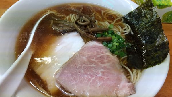 「醤油ラーメン」@ラーメン いいかおの写真