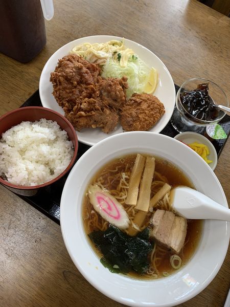 「唐揚(2個)コロッケ(1個)半ラーメン、ライスセット」@ますや食堂の写真