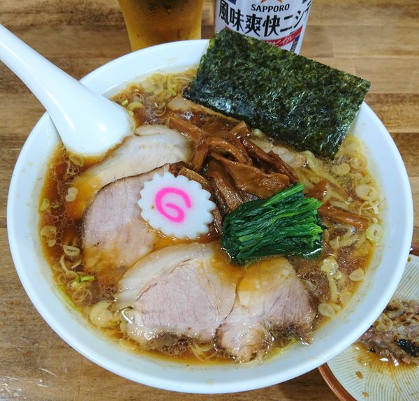 「しょうゆラーメン＋風味爽快ニシテ」@オランダ軒の写真
