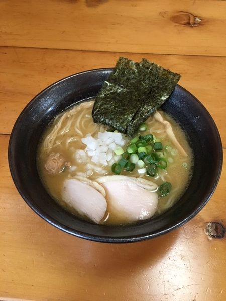 「濃厚醤油鶏白湯らーめん（通常）」@麺屋 一布の写真