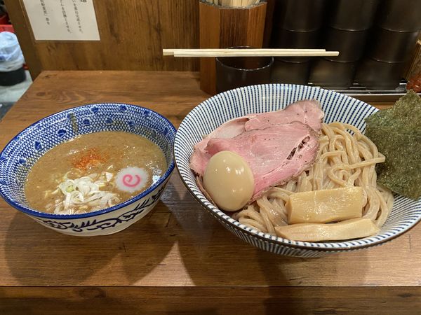 「特製つけ麺 大盛 全粒粉麺変更」@俺の麺 春道の写真