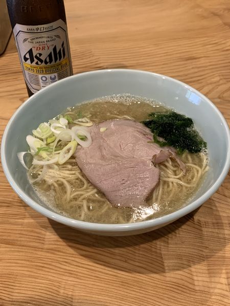 「かにトンコツ塩 900円 ビール 400円」@魚焚の写真