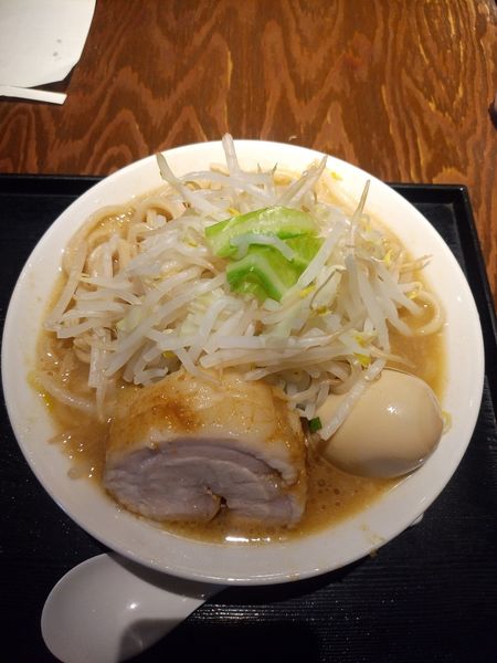 「豚そば並盛+味玉」@麺屋大和の写真