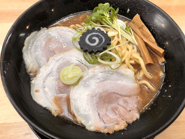 「さかなとんこつラーメン」@ぶたのほしの写真