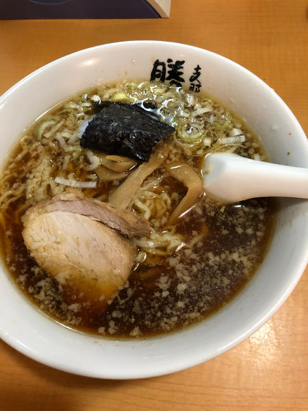 「醬油ラーメン」@支那そば 勝丸 目黒本店の写真