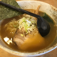 ニラなんばんらーめん こうしゅう 愛子店の画像