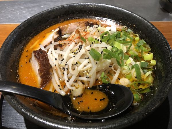 「スコーピオンらぁめん　￥１１００」@らぁめん道 稲花の写真