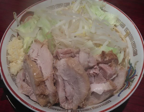 「小豚ラーメン」@豚山 白楽店の写真