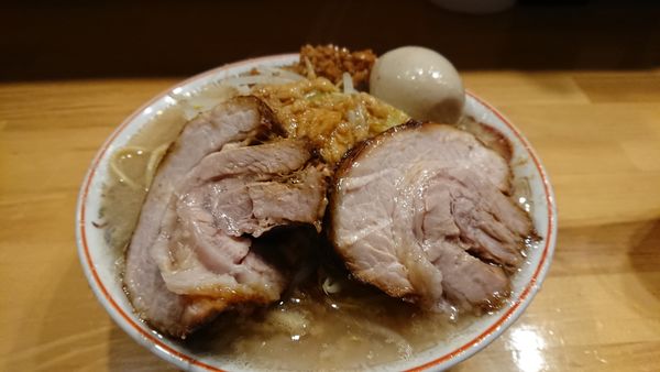 「ラーメン ヤサイ少なめニンニク」@ラーメン伝次平の写真