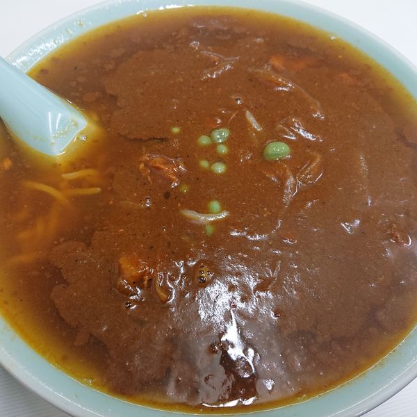 「カレーラーメン650円、チャーハン500円」@まこと食堂の写真