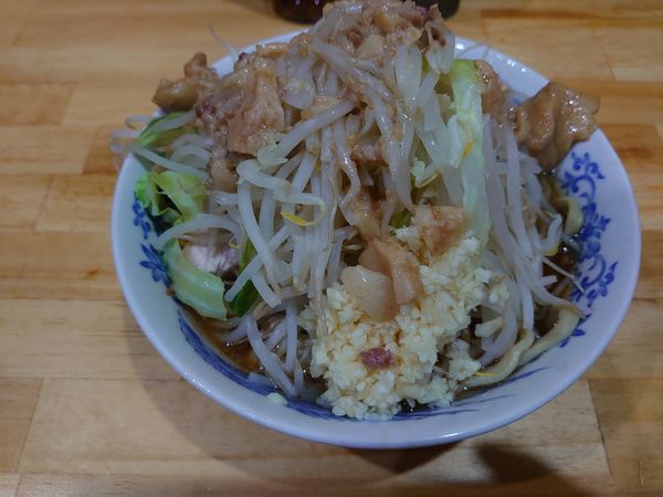 「ラーメン ヤサイニンニクアブラ」@ラーメン寿々㐂の写真