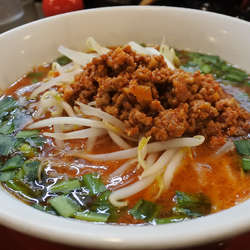 豚骨台湾ラーメン￥８００