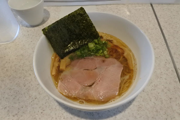 「【期間限定】えびしおらぅめん￥８５０」@らうめん考房 ありがた屋の写真