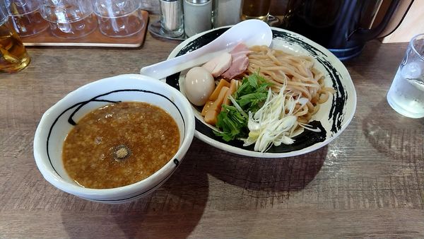 「つけ麺冷や(全部乗せ)」@煮干し中華そば 麺や岐山の写真