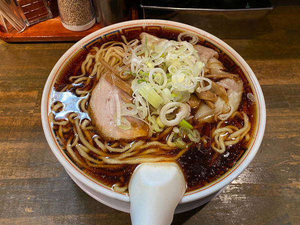 「雲呑中華そば880円」@丸中華そばの写真