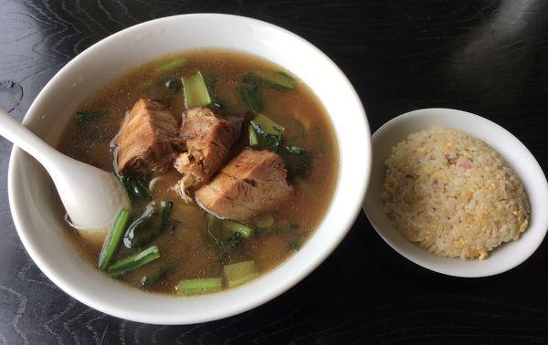 「角煮ラーメン・ミニチャーハン(700¥・50¥)」@らーめん酒場 呑気の写真